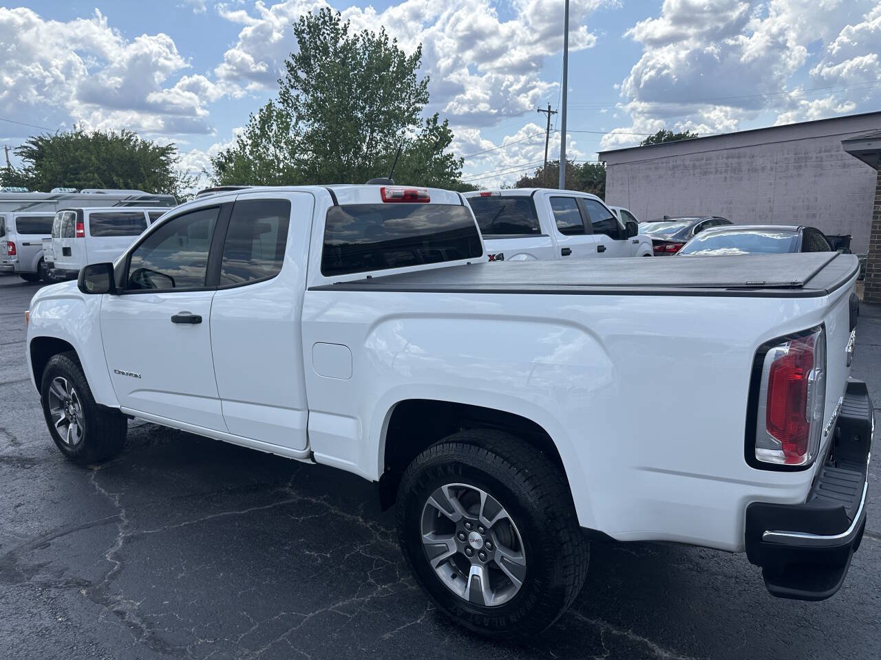 Used 2018 GMC Canyon W/T w/ Convenience Package RWD image 10
