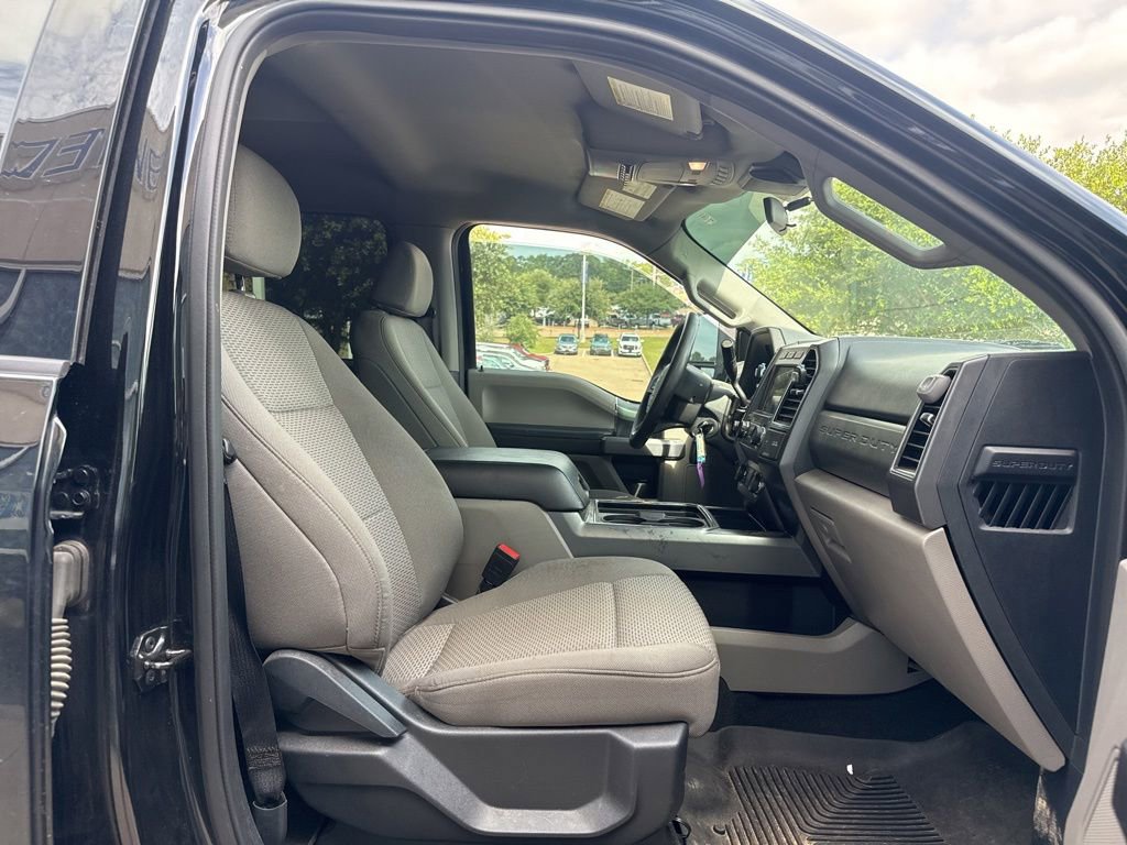 Used 2022 Ford F250 XLT w/ Black Appearance Package AWD/4WD image 12