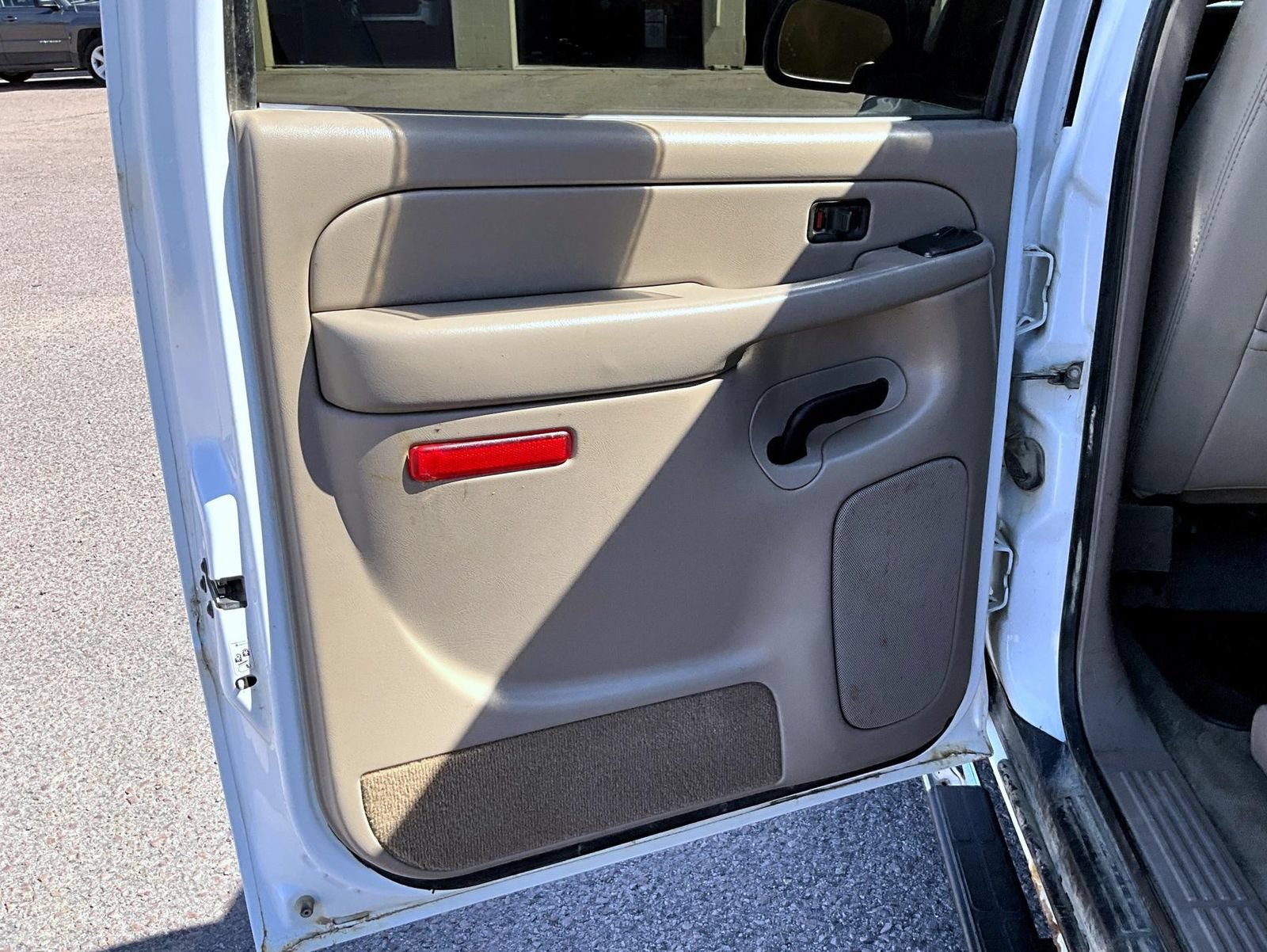 Used 2005 Chevrolet Avalanche Z71 w/ Sun And Sound Package AWD/4WD image 21