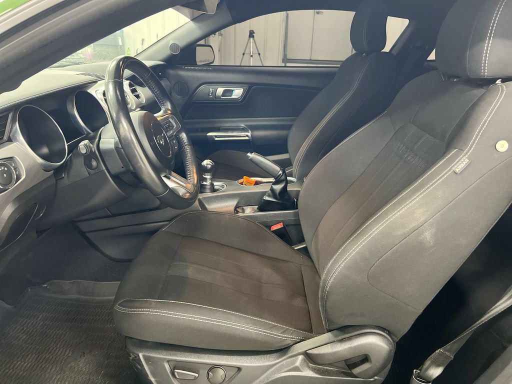 Used 2022 Ford Mustang GT w/ Equipment Group 301A RWD image 19