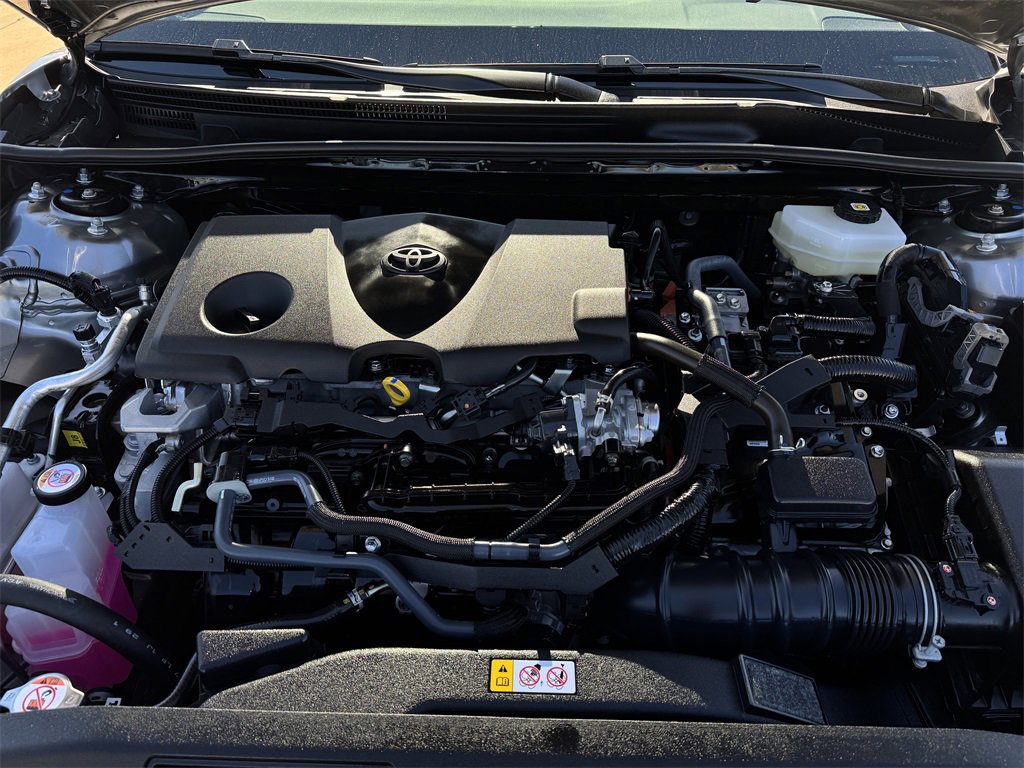 Used 2025 Toyota Camry SE w/ Convenience Package image 30