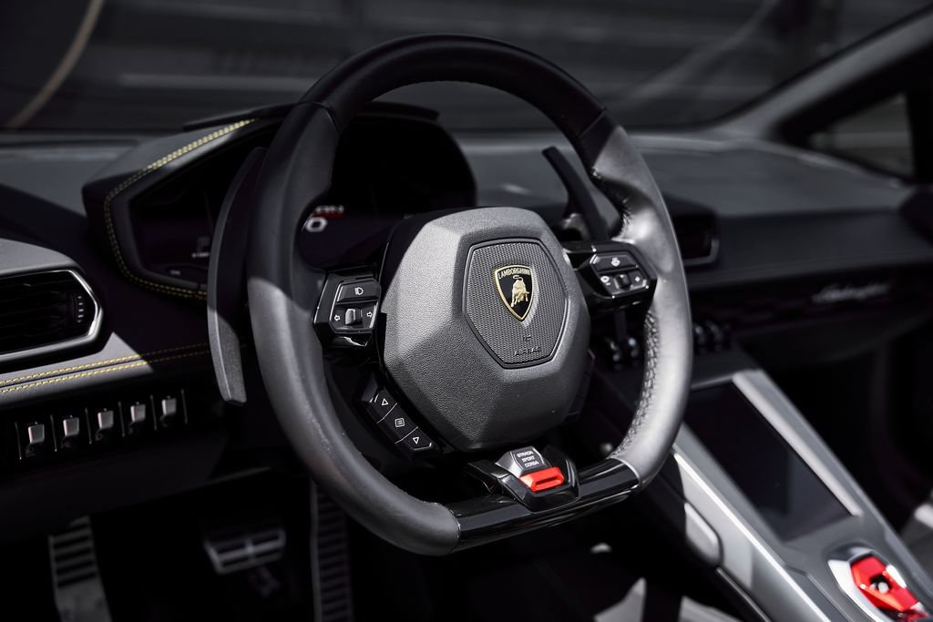Used 2023 Lamborghini Huracan EVO RWD image 35