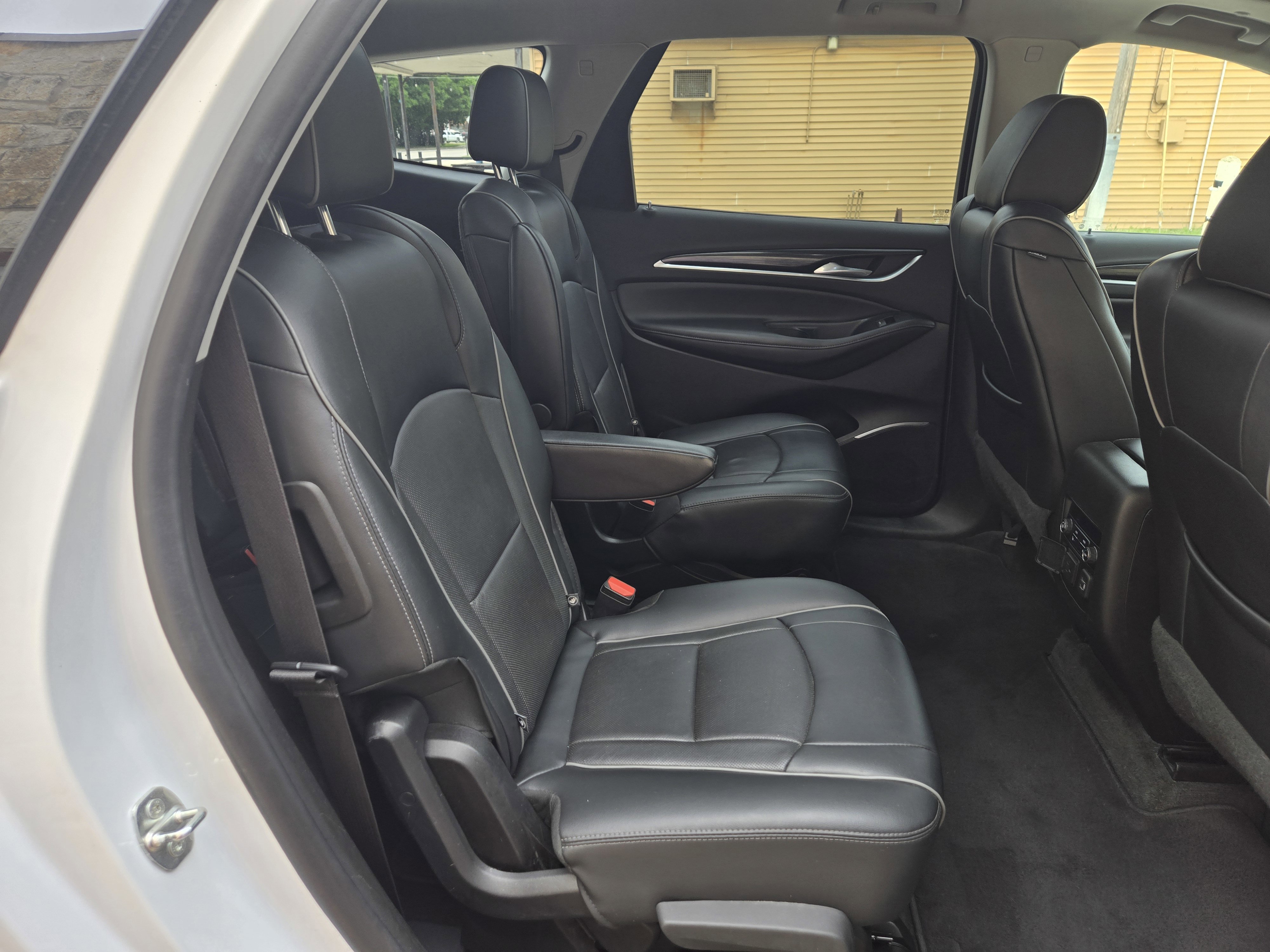 Used 2019 Buick Enclave Avenir w/ Avenir Technology Package FWD image 12
