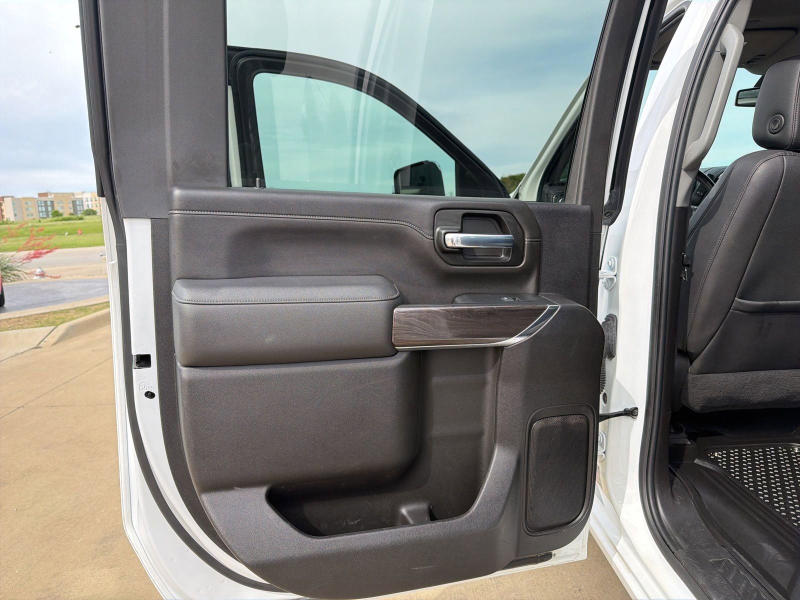 Used 2023 Chevrolet Silverado 2500 LTZ w/ Gooseneck/5TH Wheel Package AWD/4WD image 23