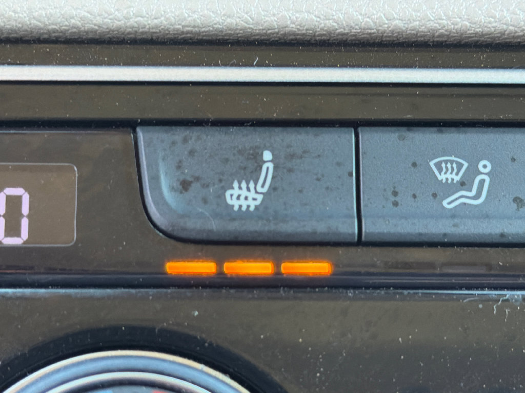 Used 2019 Volkswagen Atlas SEL FWD image 31