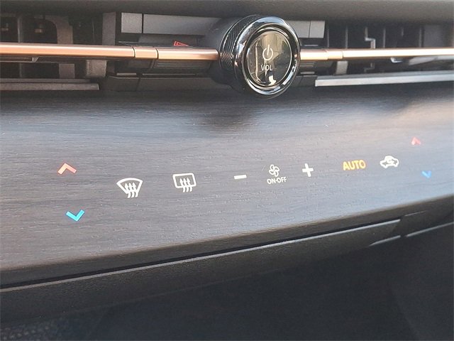 Used 2024 Nissan Ariya AWD image 16