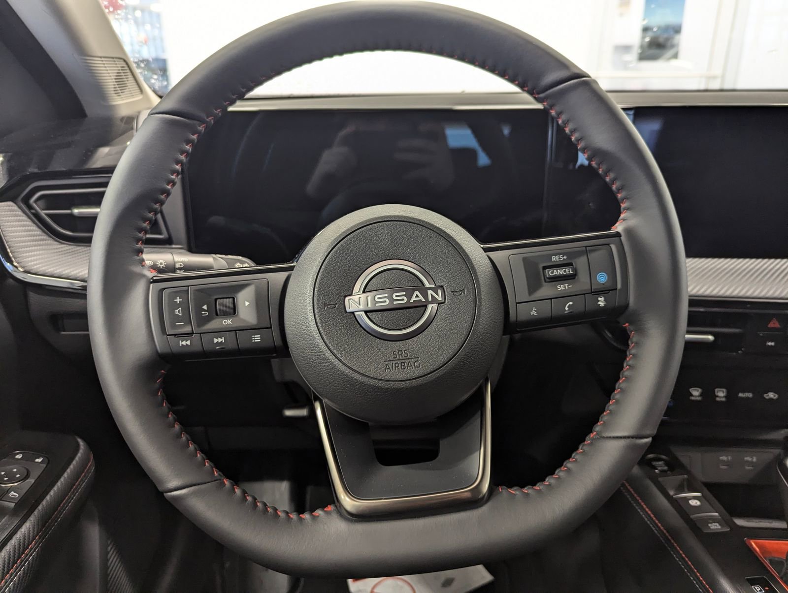 New 2025 Nissan Kicks SR image 18