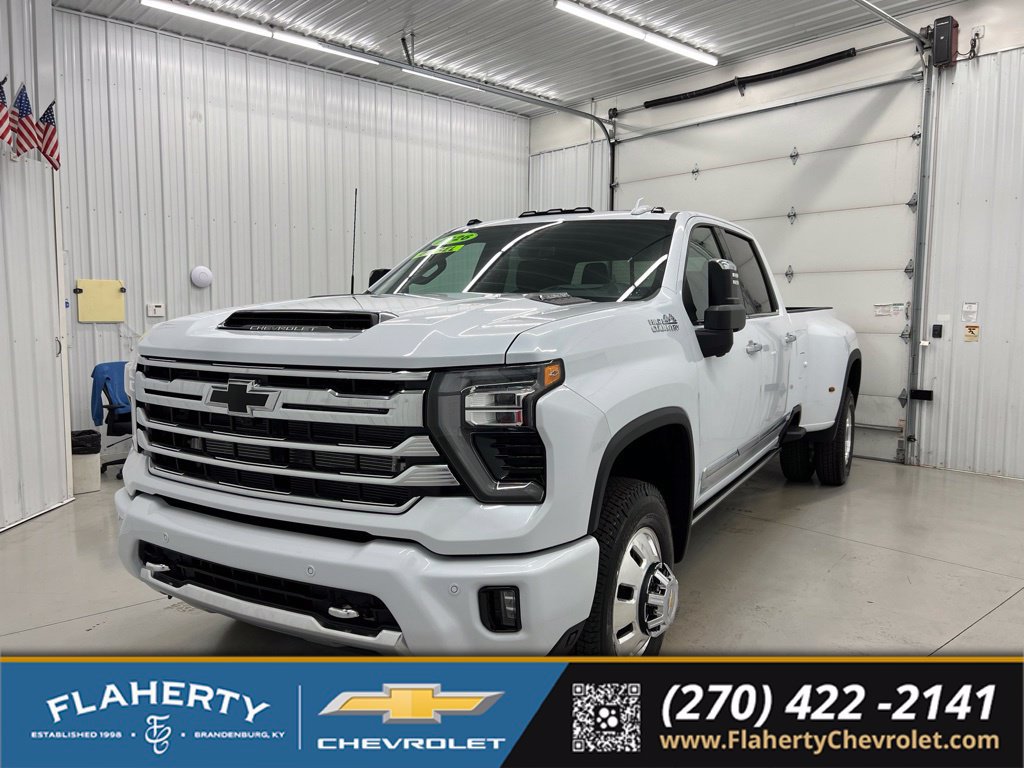 New 2026 Chevrolet Silverado 3500 High Country w/ Technology Package AWD/4WD image 6