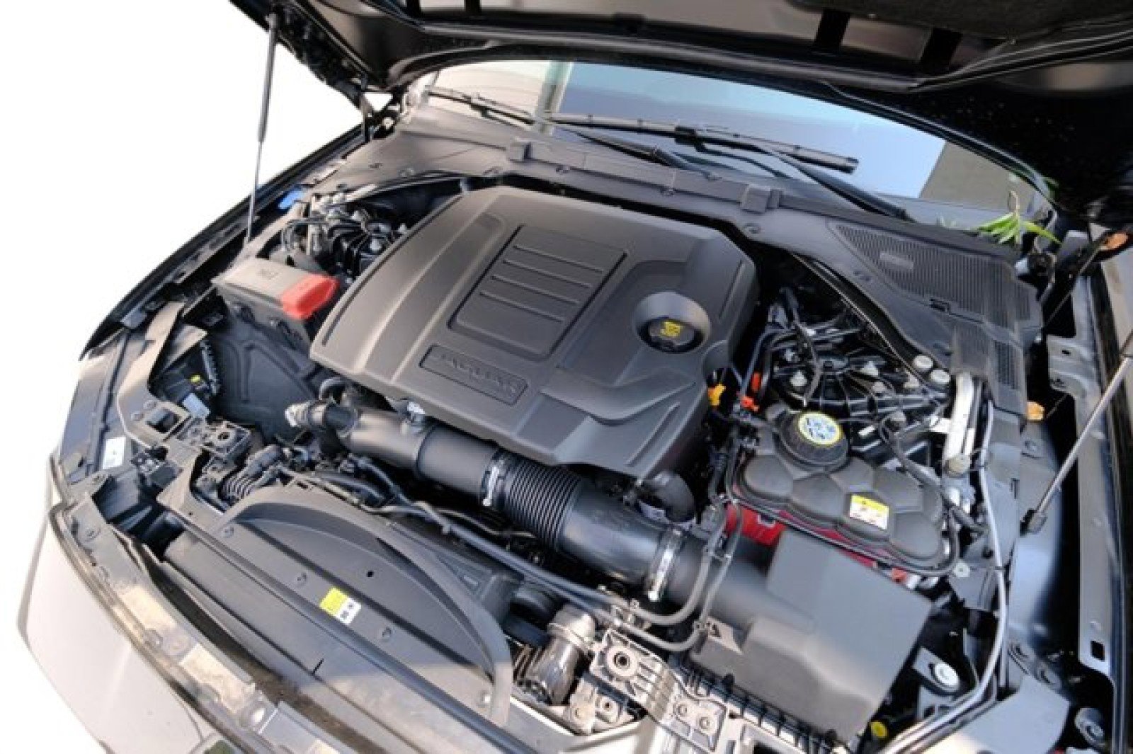 New 2024 Jaguar XF R-Dynamic SE image 9