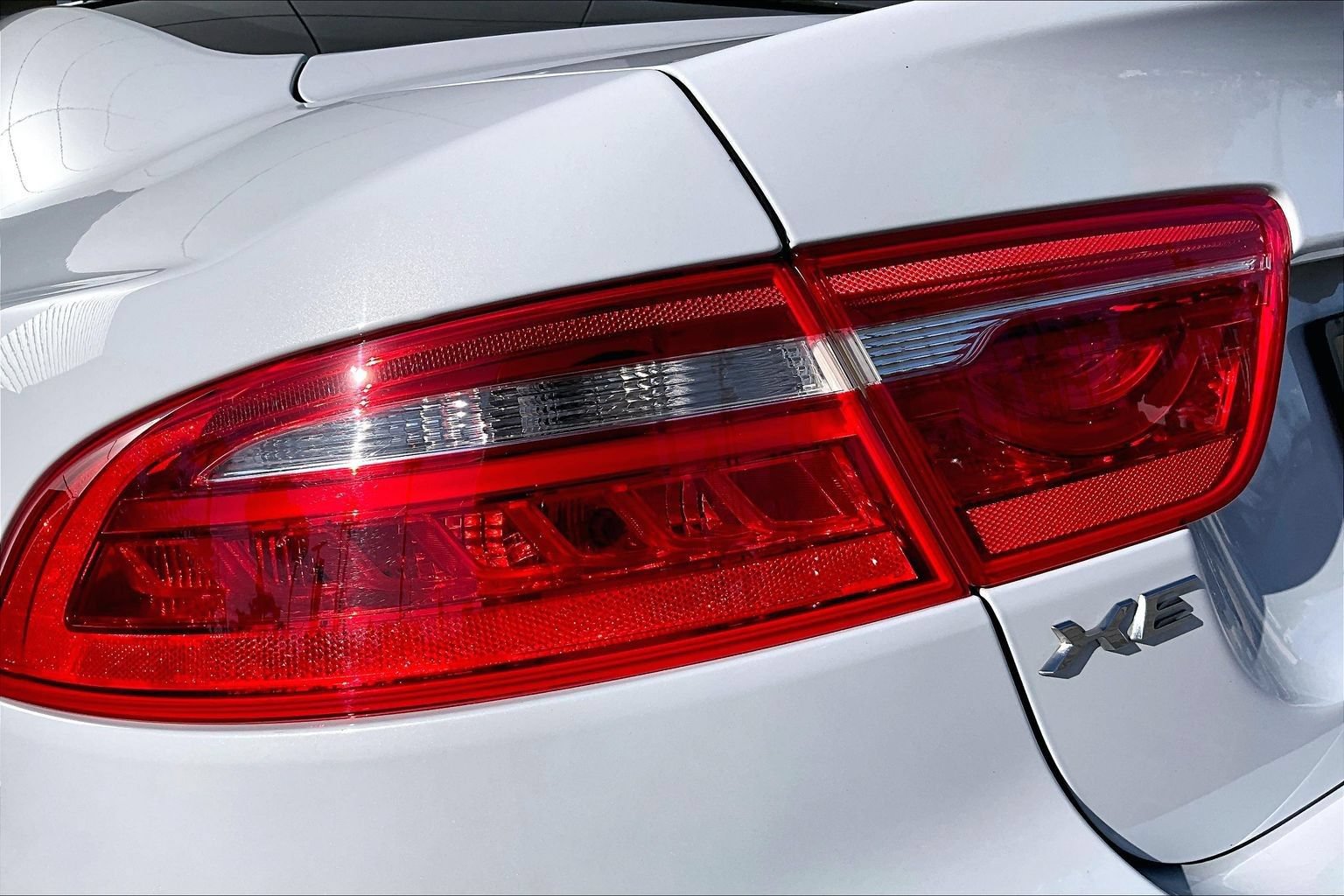 Used 2018 Jaguar XE Portfolio RWD image 28