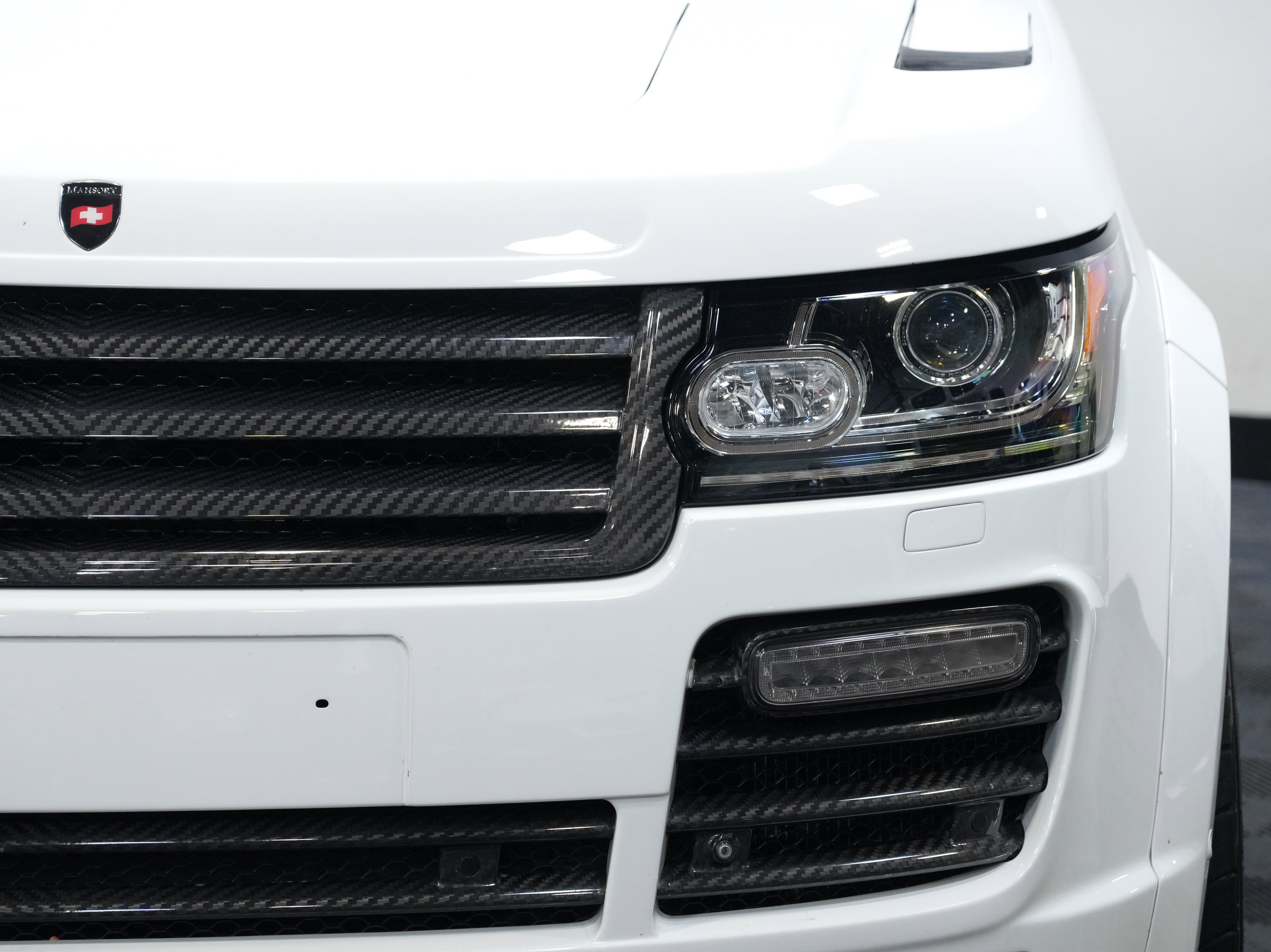 Used 2014 Land Rover Range Rover Supercharged AWD/4WD image 10