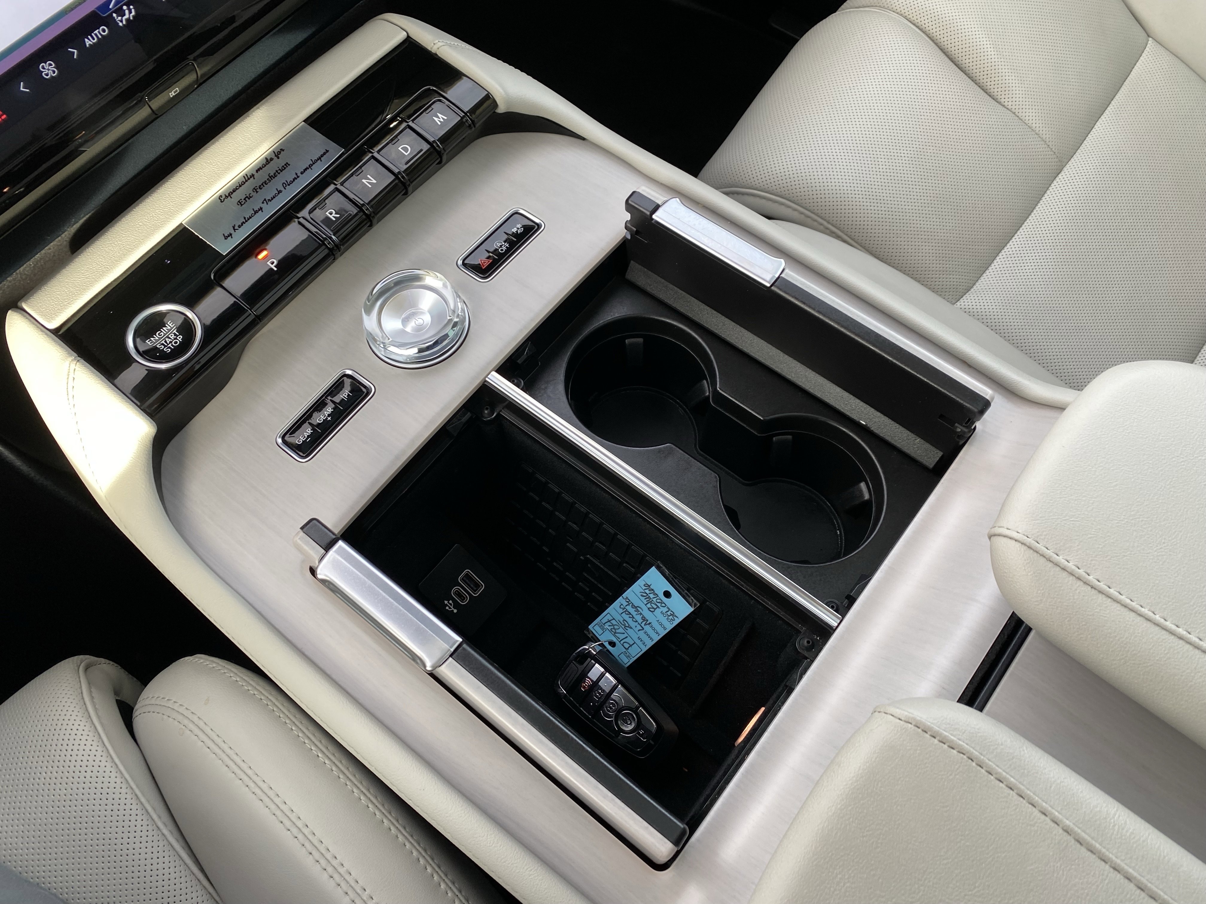 Used 2025 Lincoln Navigator L Reserve image 16