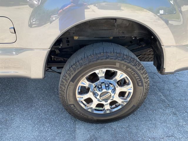Used 2022 Ford F350 Lariat w/ Chrome Package image 37