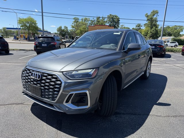 Used 2023 Audi Q5 2.0T Premium Plus w/ Premium Plus Package AWD/4WD image 2