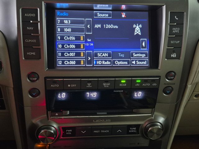 Used 2016 Lexus GX 460 w/ Premium Package AWD/4WD image 17