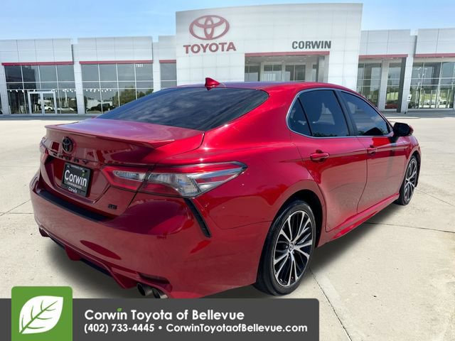 Used 2019 Toyota Camry SE w/ Convenience Package FWD image 5