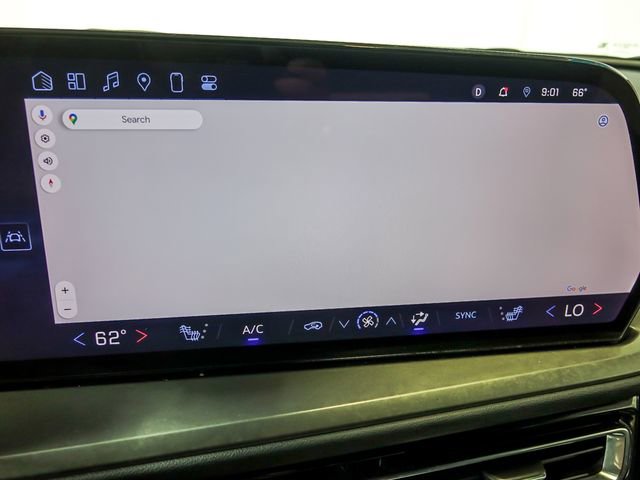 Used 2024 Chevrolet Traverse LT image 23