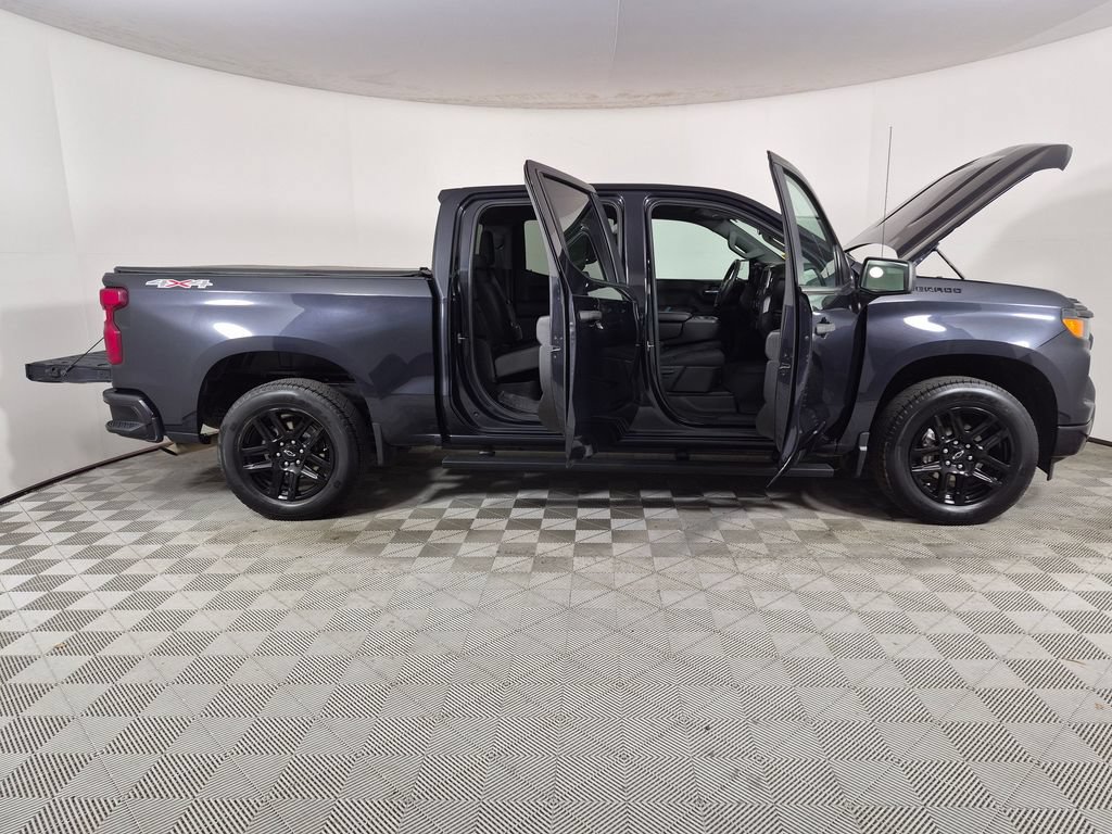 Used 2023 Chevrolet Silverado 1500 Custom w/ LPO, Dark Essentials Package AWD/4WD image 9