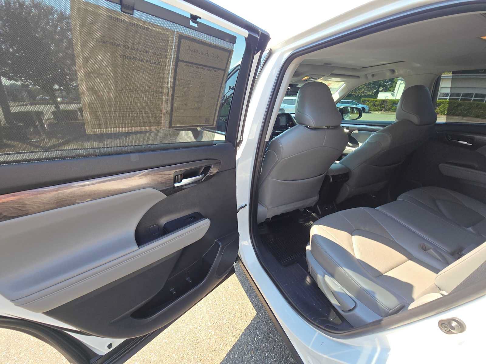 Used 2021 Toyota Highlander Limited AWD/4WD image 13