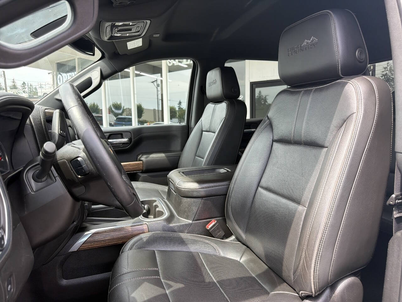 Used 2019 Chevrolet Silverado 1500 High Country w/ Technology Package AWD/4WD image 33