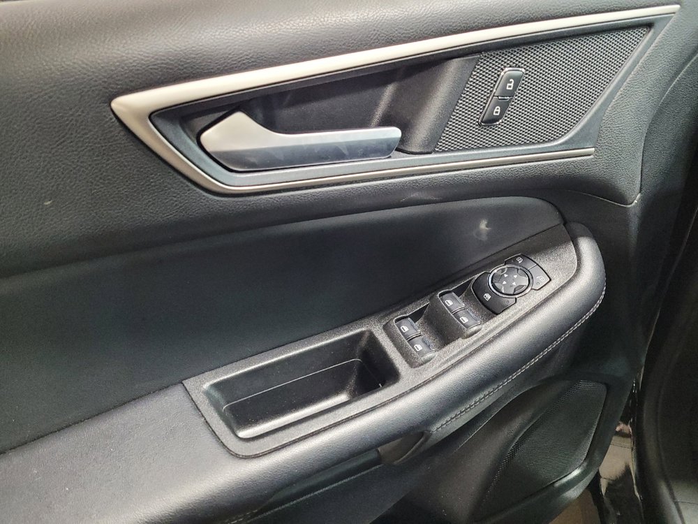 Used 2024 Ford Edge SEL image 27