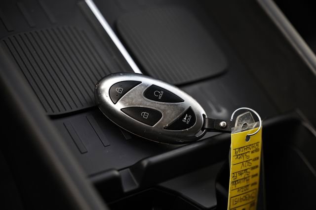 Used 2024 Hyundai Santa Fe SE image 40