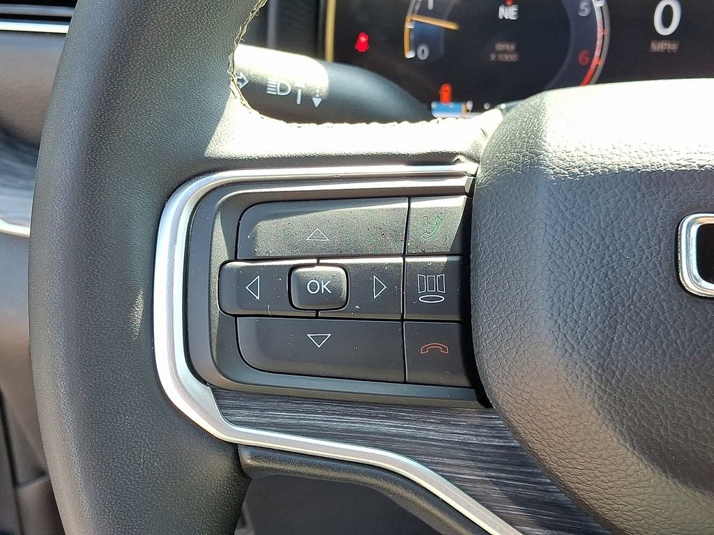Certified 2024 Jeep Wagoneer Series II w/ Flexible Seating Group AWD/4WD image 22