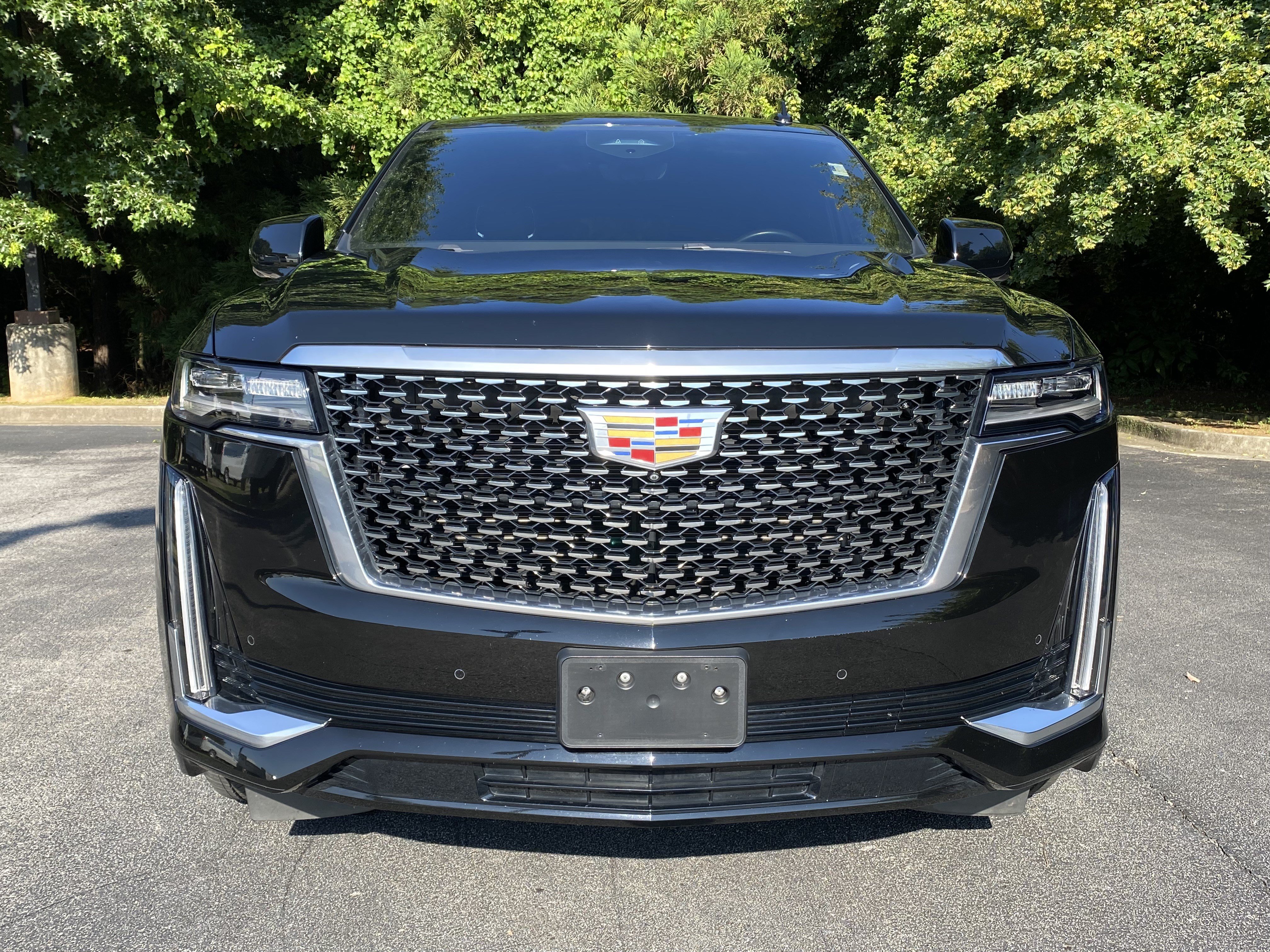 Used 2023 Cadillac Escalade Premium Luxury w/ Touring Package AWD/4WD image 3