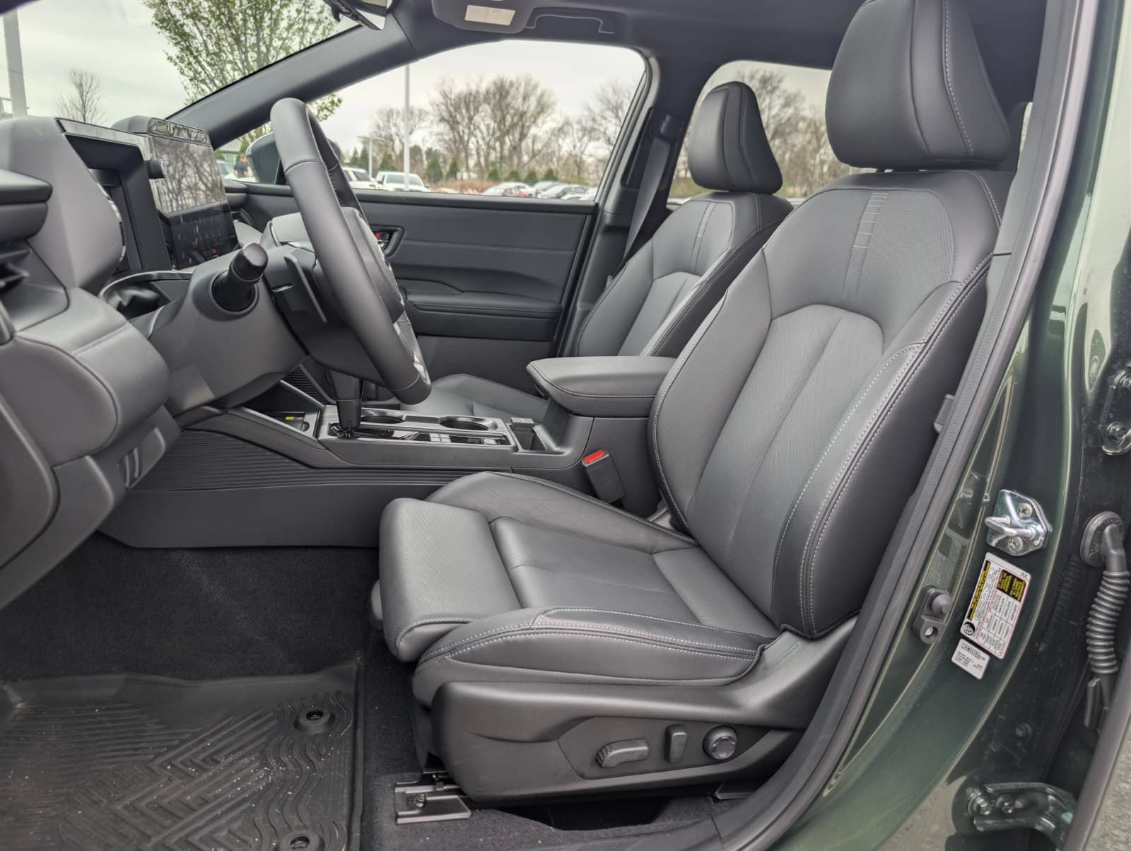 Used 2026 Subaru Outback Touring AWD/4WD image 15