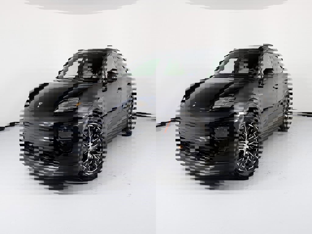 New 2025 Porsche Macan 4 Electric