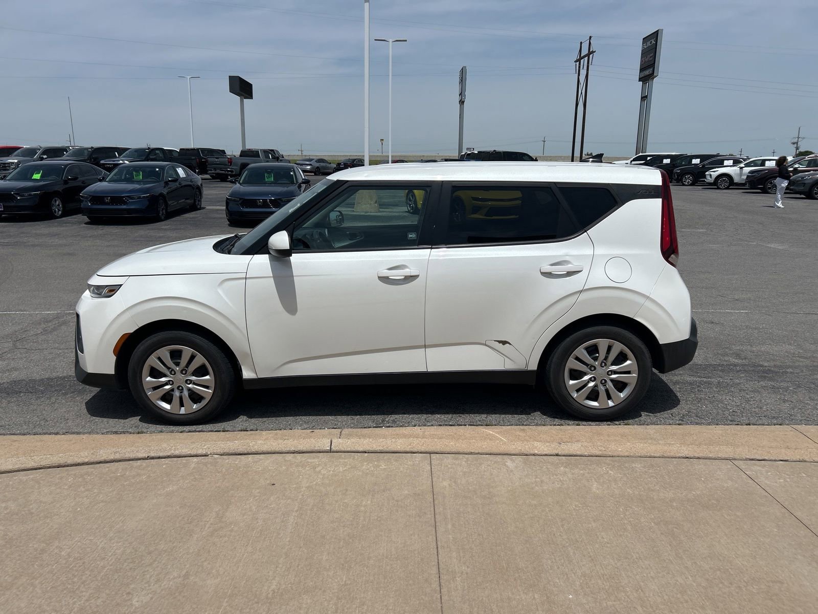 Used 2021 Kia Soul LX FWD image 8