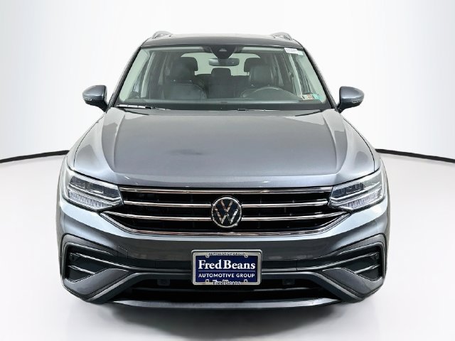 Certified 2024 Volkswagen Tiguan SE AWD/4WD image 2