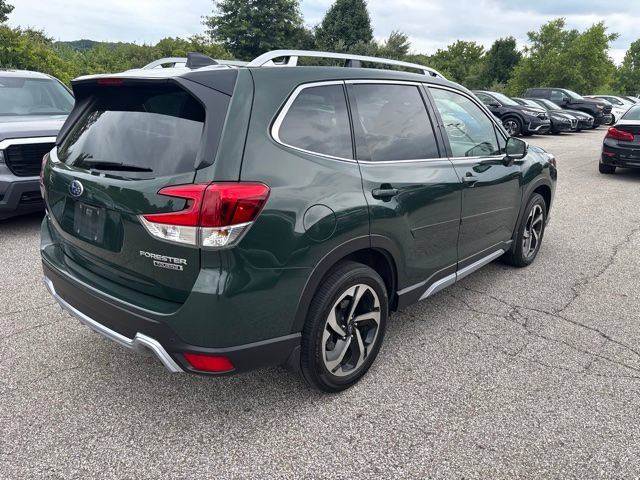 Used 2024 Subaru Forester Touring AWD/4WD image 3
