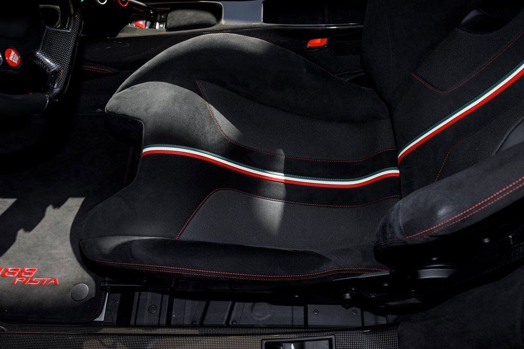 Used 2020 Ferrari 488 Pista Coupe image 23