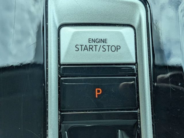 Used 2024 Volkswagen Atlas SE FWD image 33