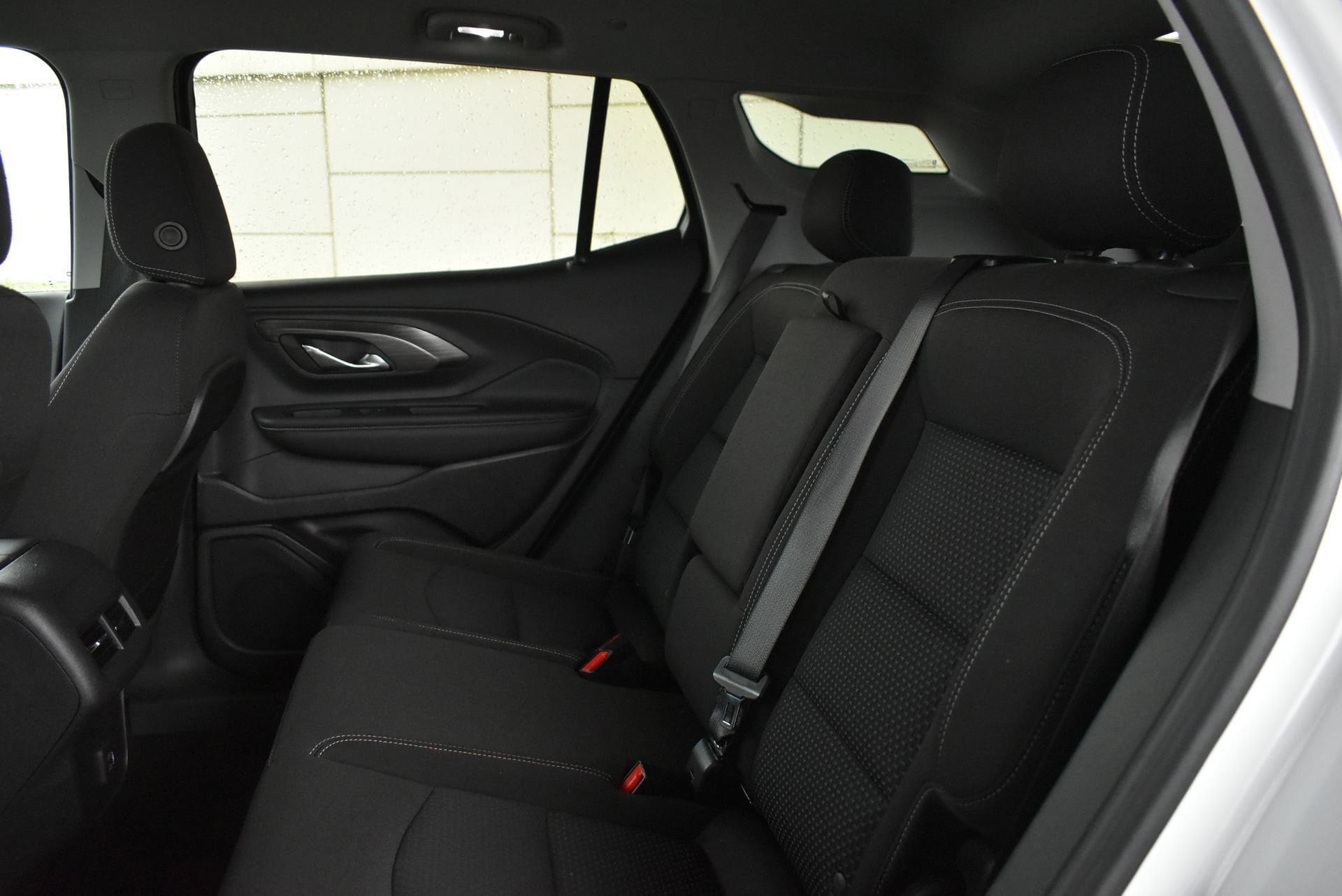 Used 2023 GMC Terrain SLE w/ Driver Convenience Package FWD image 17
