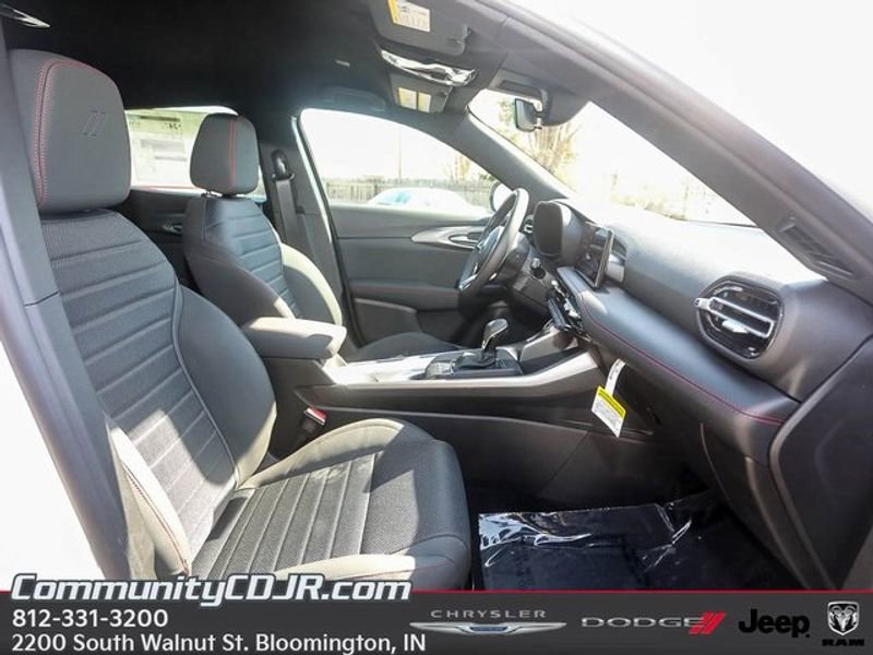 New 2025 Dodge Hornet GT w/ Tech Pack image 16