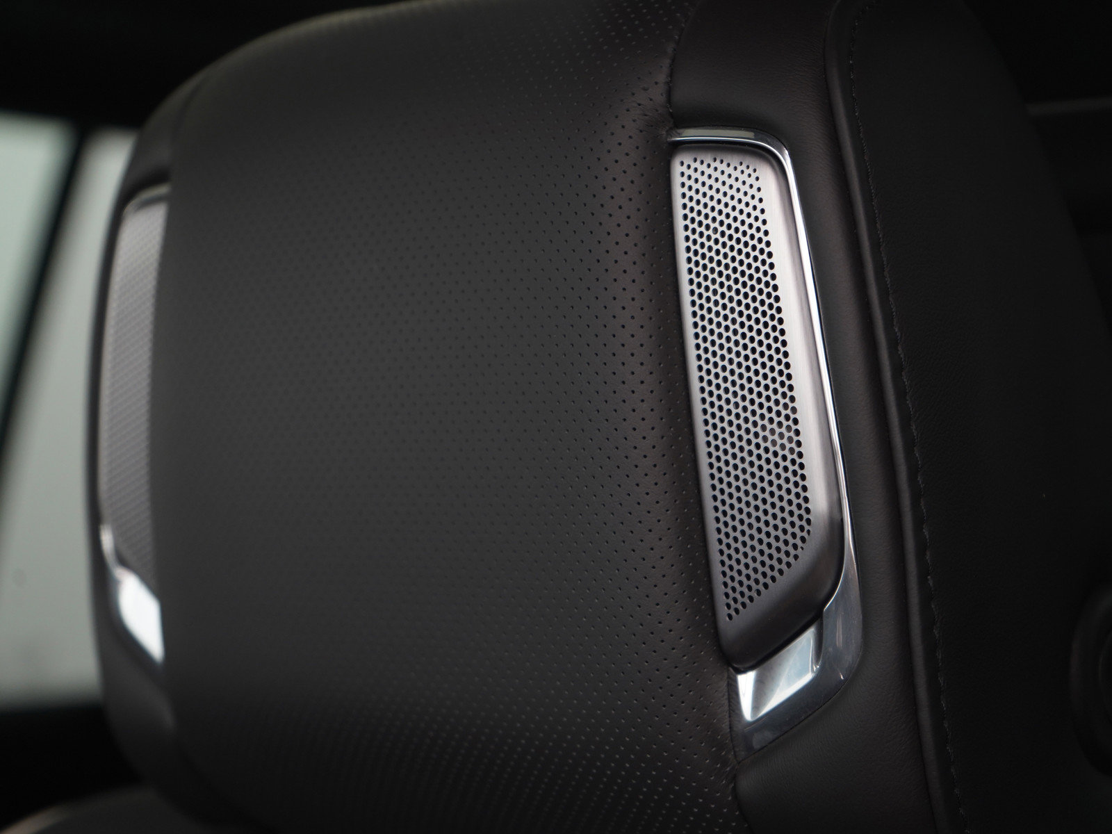 Used 2021 Cadillac Escalade ESV Sport Platinum image 33