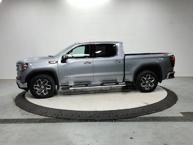 Used 2025 GMC Sierra 1500 SLT w/ SLT Premium Package AWD/4WD image 5