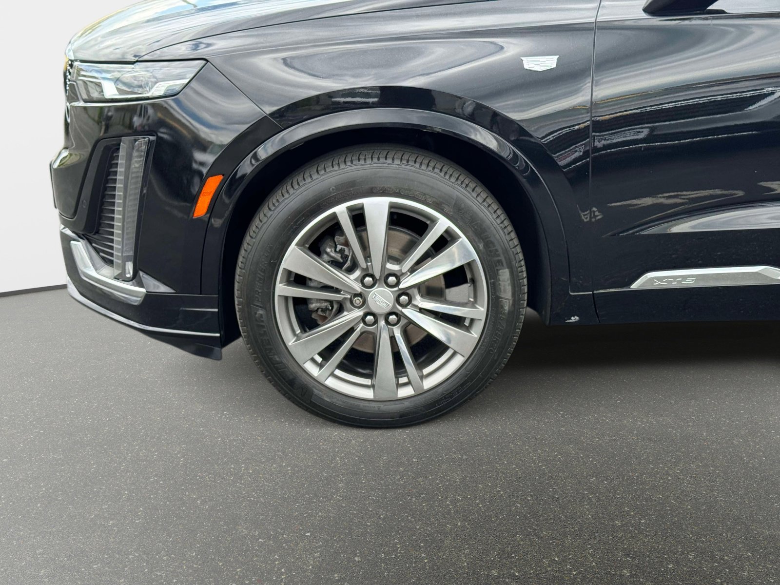 Used 2021 Cadillac XT6 Premium Luxury AWD/4WD image 29