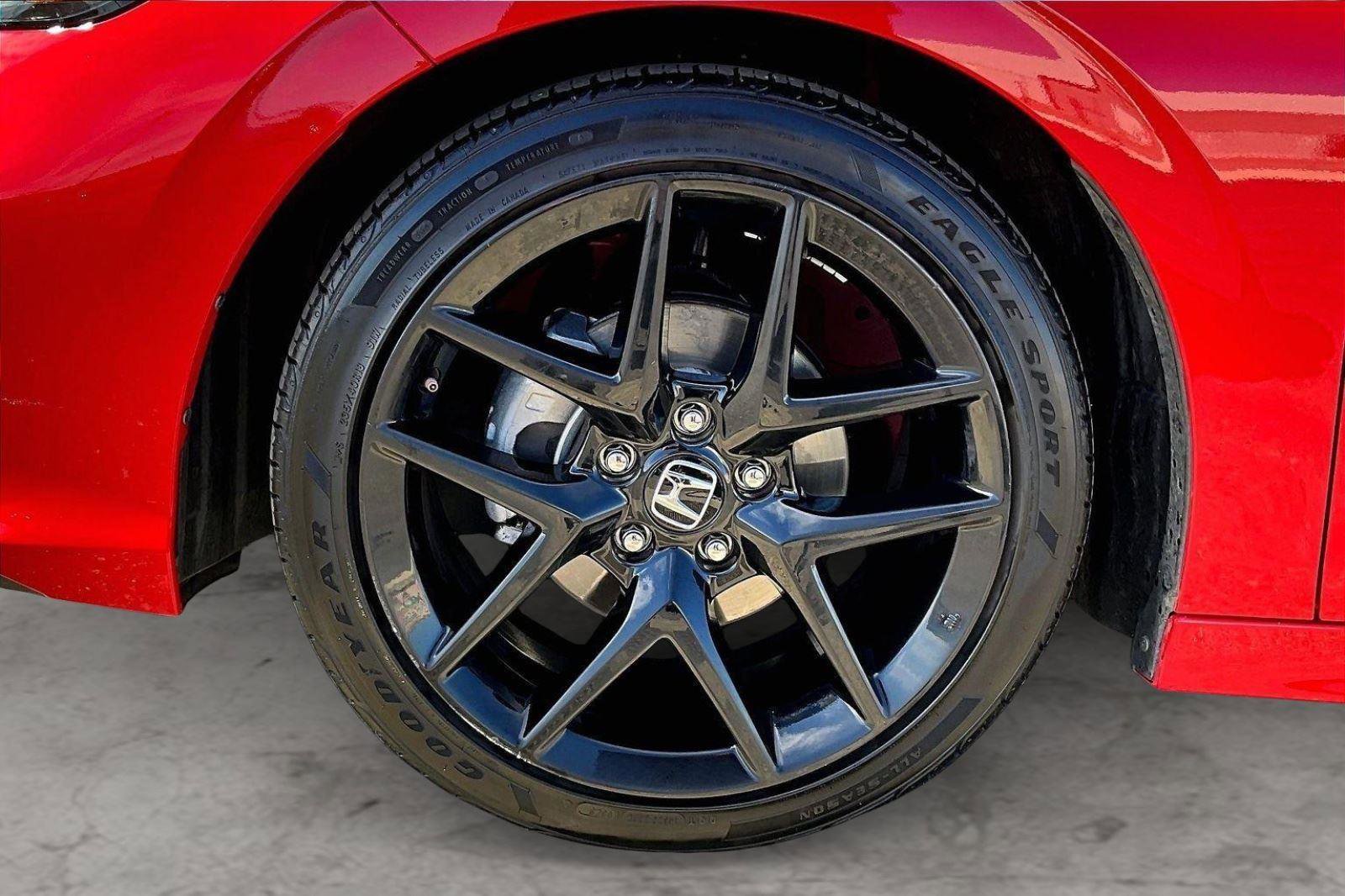 Used 2025 Honda Civic Sport image 9