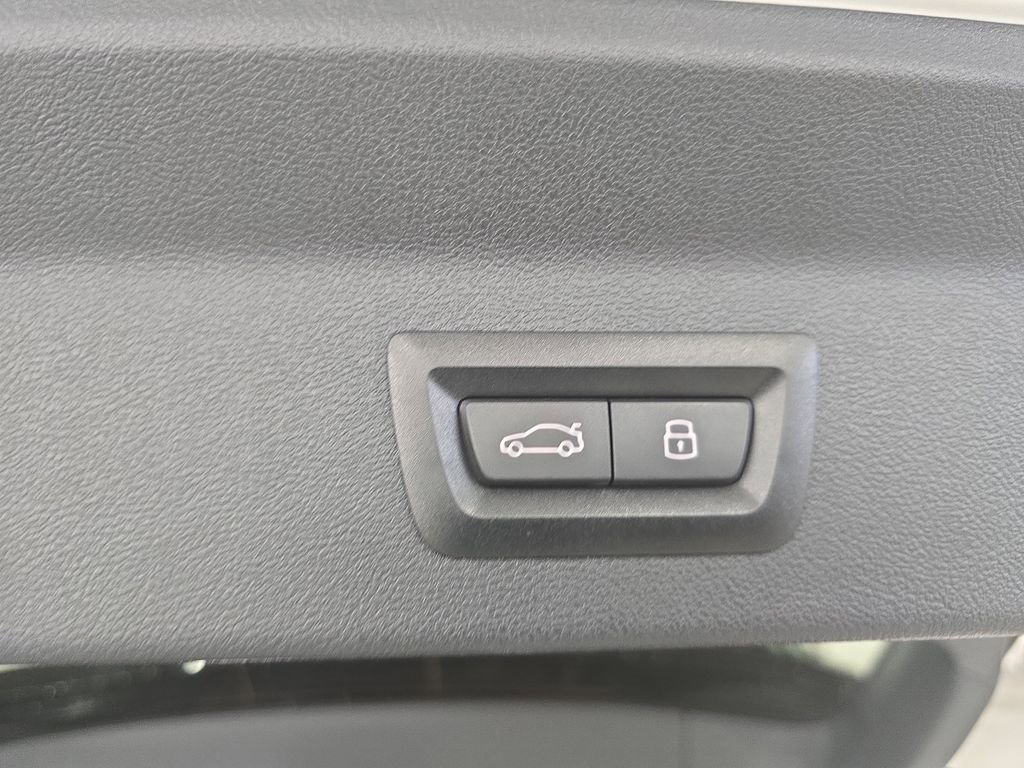 Certified 2024 BMW X3 sDrive30i w/ Convenience Package RWD image 29