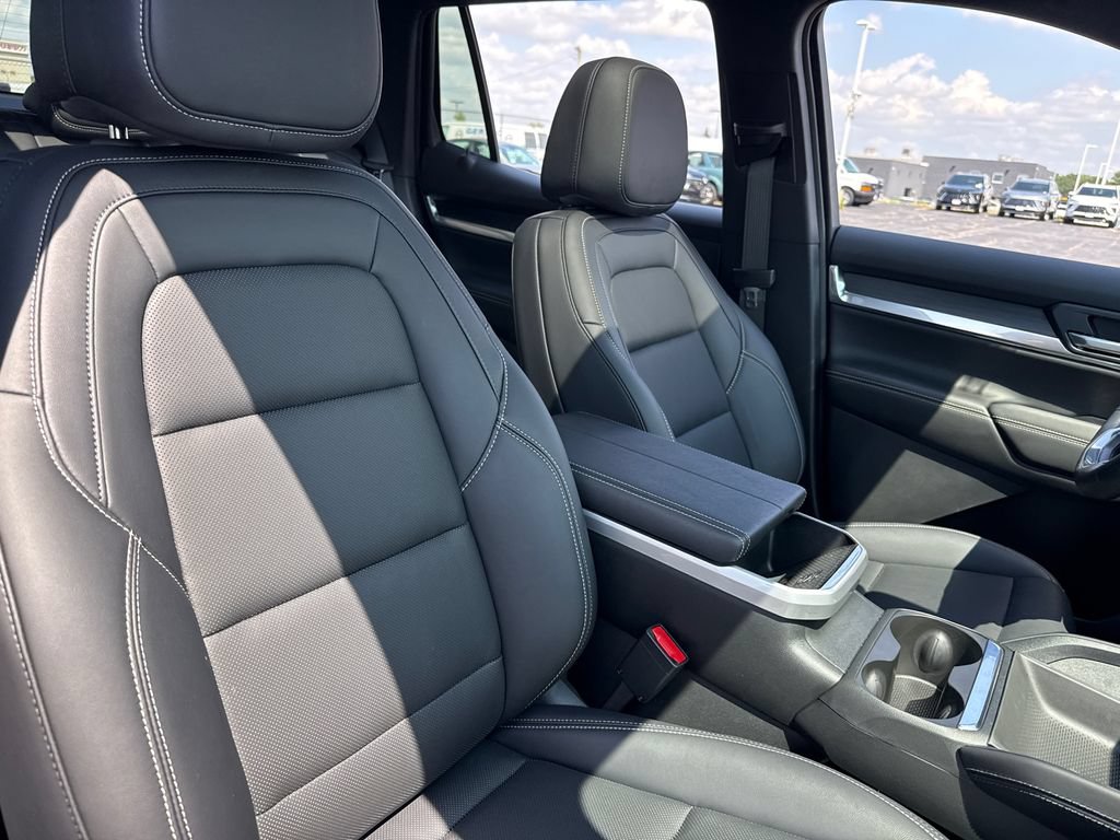 New 2026 GMC Terrain Elevation w/ Elevation Premium Package AWD/4WD image 38