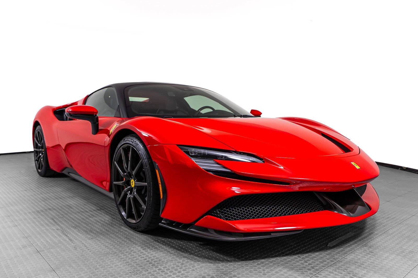 Certified 2022 Ferrari SF90 Stradale AWD/4WD image 4