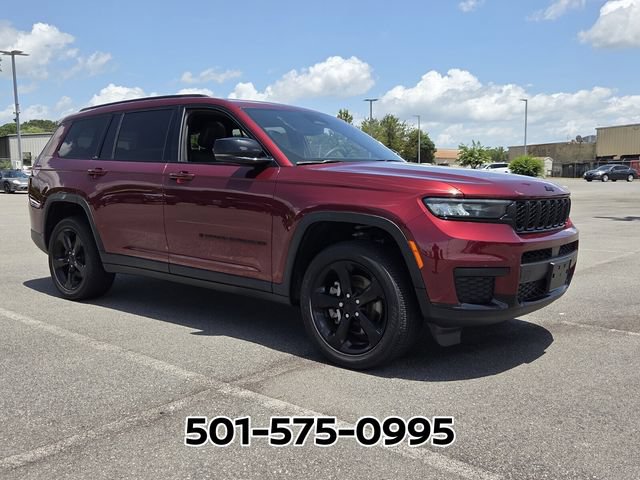 Used 2023 Jeep Grand Cherokee L Laredo AWD/4WD image 7