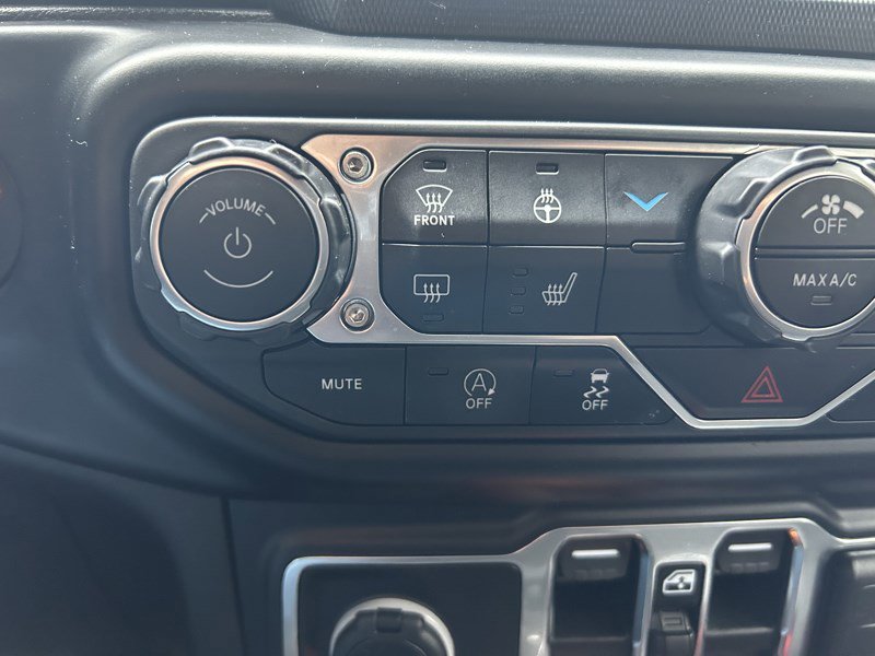 Used 2022 Jeep Wrangler Sport image 27