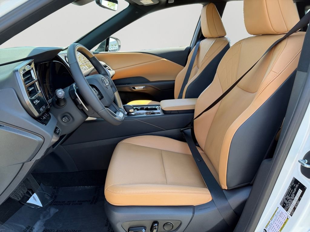 Used 2025 Lexus RX 350 Premium w/ Accessory Package image 15