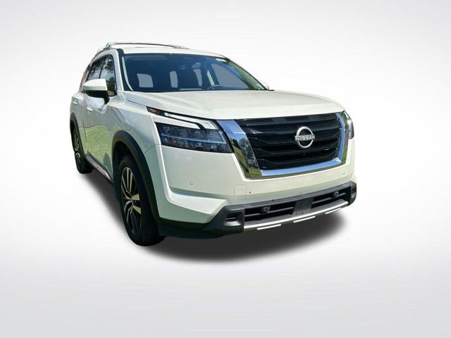 Used 2024 Nissan Pathfinder Platinum FWD image 7