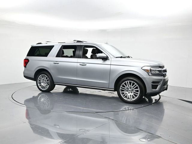 Used 2023 Ford Expedition Max Limited image 3