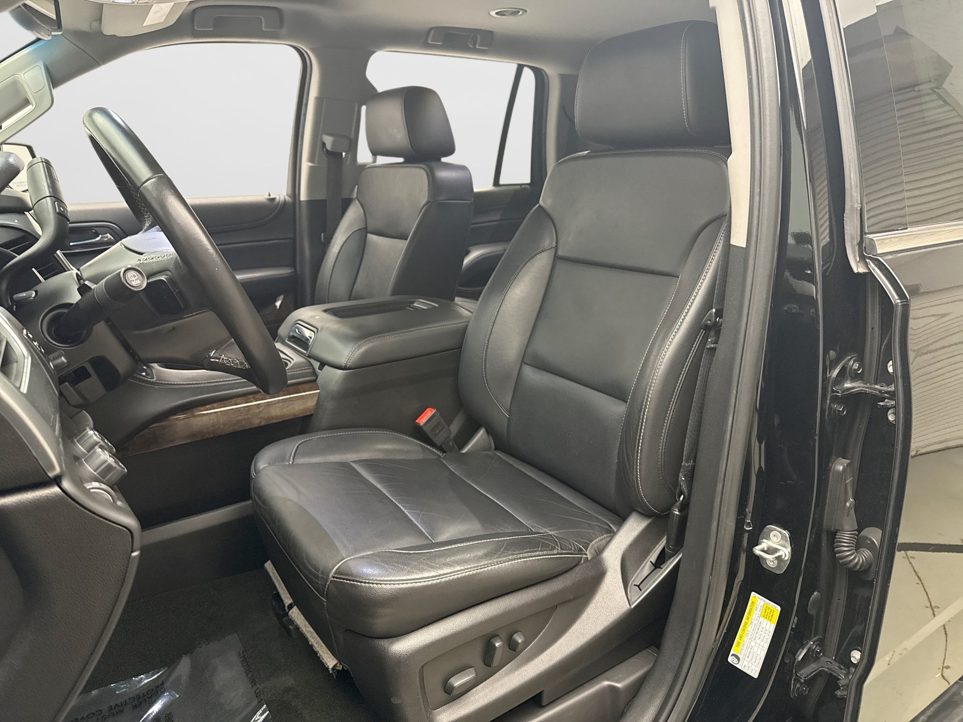 Used 2018 Chevrolet Tahoe LT AWD/4WD image 11